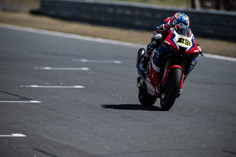 Bautista recovers well in Race 1 to finish eighth; more points for Haslam, twelfth