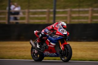 VIERGE__DONINGTON_SUNDAY_3339