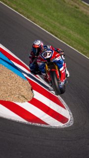 VIERGE-MAGNY-COURS_SATURDAY1
